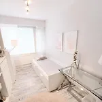 2 Bedroom Cityhome 1-6 Pers, Wifi, Washing Machine