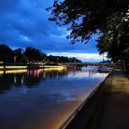 アパート 》kaupunkikoti Ursini - Turun Keskustan Sydaemessae トゥルク