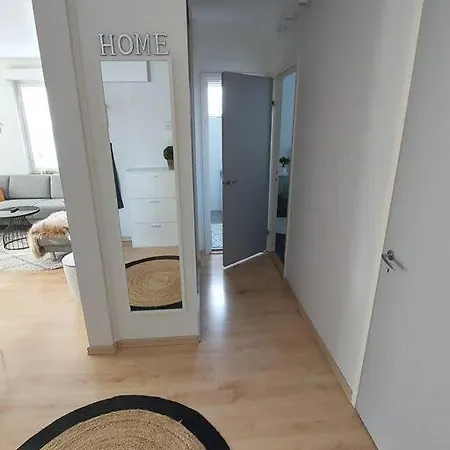 》kaupunkikoti Ursini - Turun Keskustan Sydaemessae アパート *