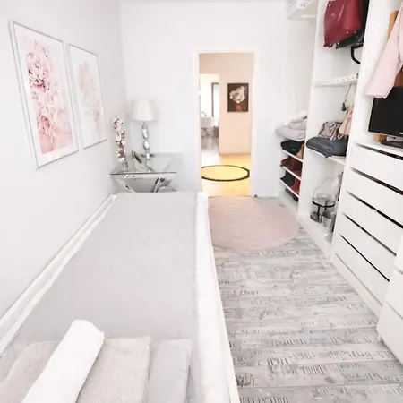 2 Bedroom Cityhome 1-6 Pers, Wifi, Washing Machine Apartamento Turku