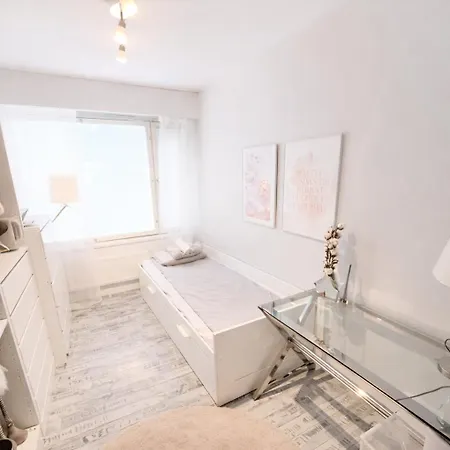 2 Bedroom Cityhome 1-6 Pers, Wifi, Washing Machine