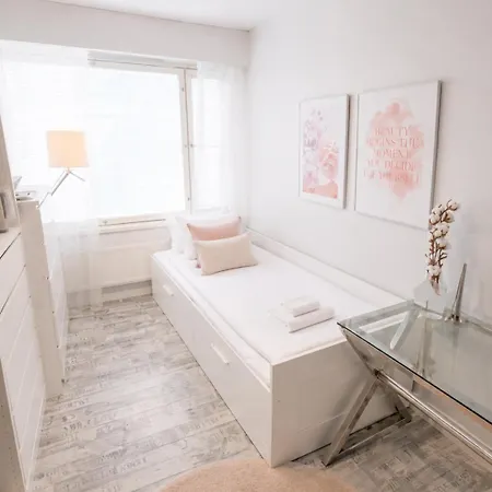 2 Bedroom Cityhome 1-6 Pers, Wifi, Washing Machine * Turku